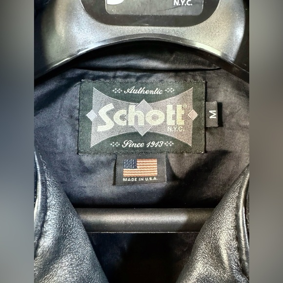 Schott NYC Vintage Distressed Women’s Black Moto Leather Jacket Size Medium - Picture 7 of 15